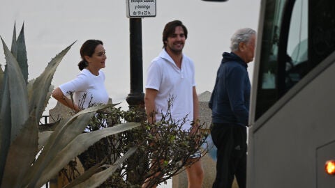 Tamara Falcó, Hugo Arévalo y Mario Vargas Llosa