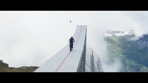 Tom Cruise Tom Cruise