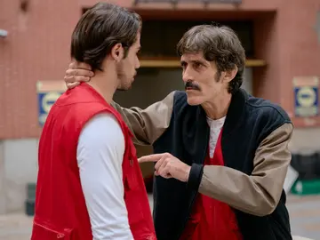Un enfurecido Jeros intenta distanciar a Ciriaco de Andrea: “Abre los ojos, gorrión” Un enfurecido Jeros intenta distanciar a Ciriaco de Andrea: “Abre los ojos, gorrión”