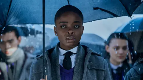 Joy Sunday como Bianca Barclay en 'Miércoles' Joy Sunday como Bianca Barclay en 'Miércoles'