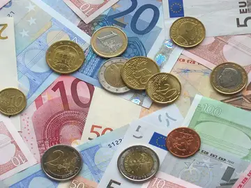 Dinero Dinero