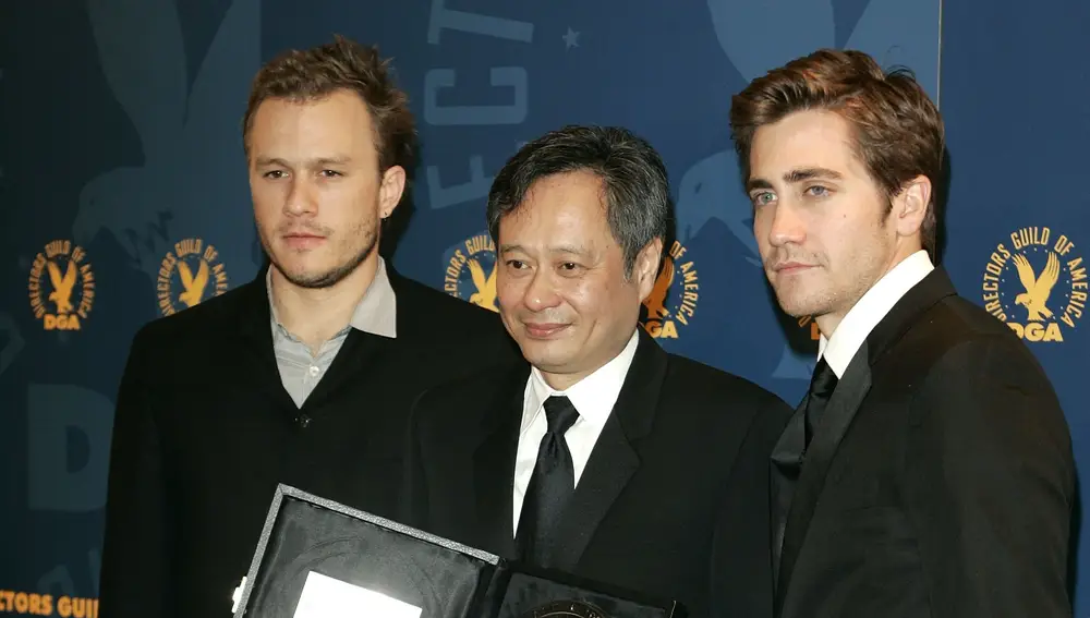  Ang Lee, director de 'Brokeback Mountain', con Jake Gyllenhaal y Heath Ledger 