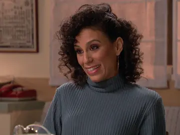 Úrsula ridiculiza a Rocío contándole a Hugo sus momentos más bochornosos Úrsula ridiculiza a Rocío contándole a Hugo sus momentos más bochornosos