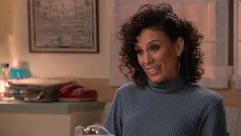 Úrsula ridiculiza a Rocío contándole a Hugo sus momentos más bochornosos Úrsula ridiculiza a Rocío contándole a Hugo sus momentos más bochornosos