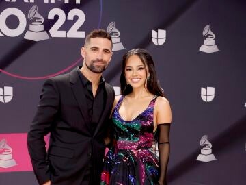 Becky G y Sebastián Lletget