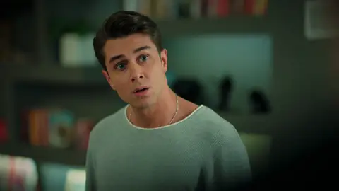 Doruk, sin palabras, tras la confesión de Akif: "Ahora Kaan forma parte de esta familia" Doruk, sin palabras, tras la confesión de Akif: "Ahora Kaan forma parte de esta familia"