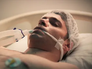 En el próximo capítulo de 'Hermanos': Kadir, entre la vida y la muerte tras el accidente, ¿sobrevivirá? En el próximo capítulo de 'Hermanos': Kadir, entre la vida y la muerte tras el accidente, ¿sobrevivirá?