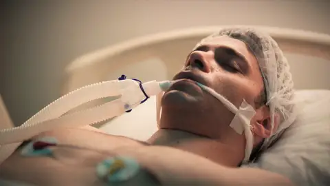 En el próximo capítulo de 'Hermanos': Kadir, entre la vida y la muerte tras el accidente, ¿sobrevivirá? En el próximo capítulo de 'Hermanos': Kadir, entre la vida y la muerte tras el accidente, ¿sobrevivirá?