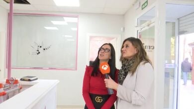 Sufre una 'lluvia de excrementos' en su negocio: 