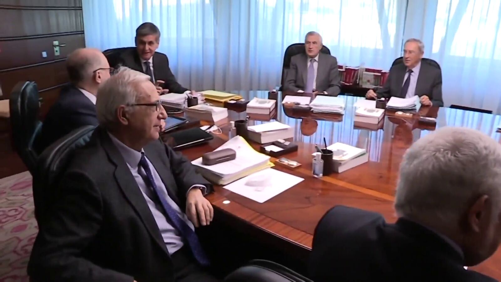 Los candidatos al Constitucional aprueban el examen de aptitud por unanimidad del Pleno