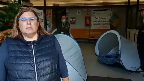 Trabajadores del Hospital Universitario de Canarias se encierran en el centro para pedir contratos dignos Trabajadores del Hospital Universitario de Canarias se encierran en el centro para pedir contratos dignos