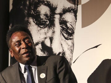 El mundo del fútbol despide a Pelé