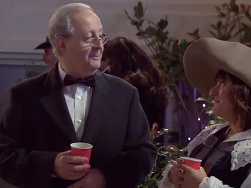 Una Nochevieja inolvidable en la Plaza de los Frutos: los vecinos reciben el nuevo año con esperanza Una Nochevieja inolvidable en la Plaza de los Frutos: los vecinos reciben el nuevo año con esperanza