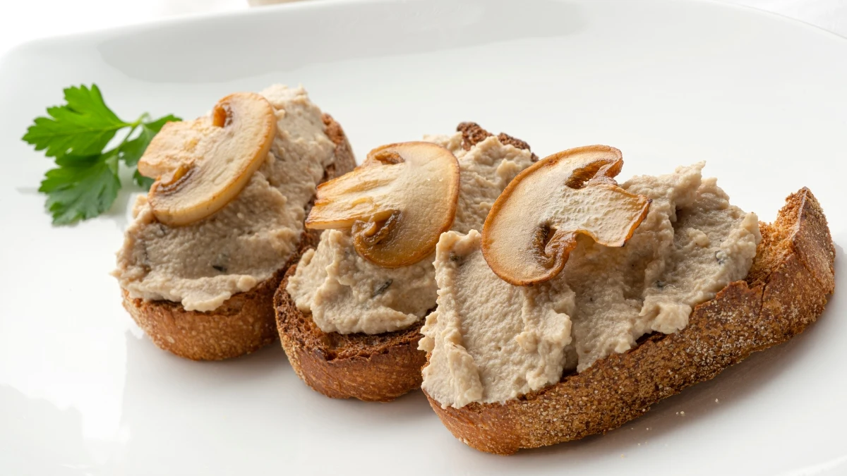 Entrante de lujo para Nochevieja: paté de champiñones y vino dulce de Karlos Arguiñano Entrante de lujo para Nochevieja: paté de champiñones y vino dulce de Karlos Arguiñano