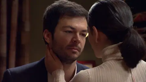 Jorge se derrumba al descubrir la verdad: Nicolás no es su hijo Jorge se derrumba al descubrir la verdad: Nicolás no es su hijo