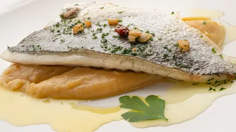 La receta de última hora para Nochevieja, de Karlos Arguiñano: dorada con muselina de patata La receta de última hora para Nochevieja, de Karlos Arguiñano: dorada con muselina de patata