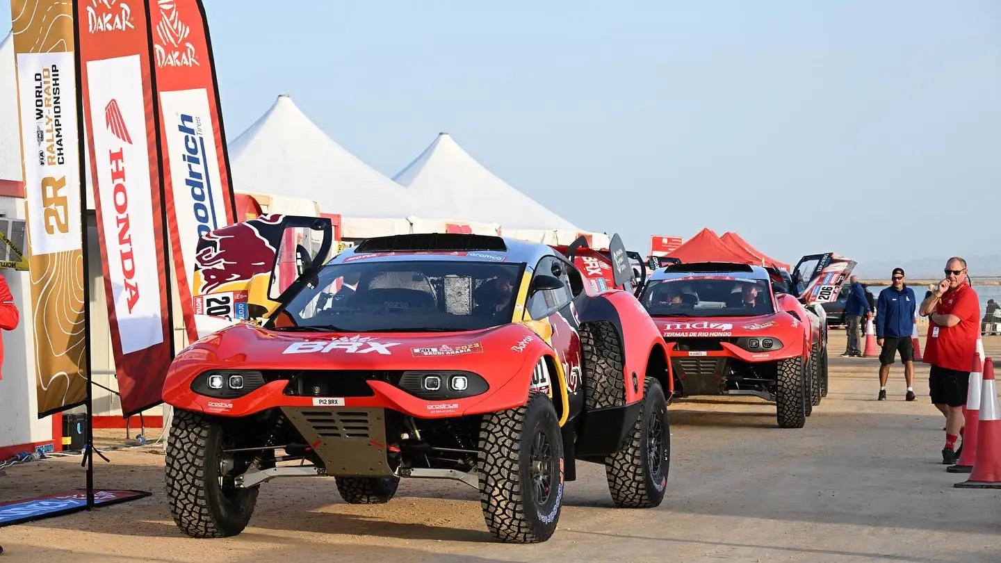 Ekstrom se lleva el pr&oacute;logo en la apertura del Dakar y Carlos Sainz termina 6&ordm; a 14 segundos