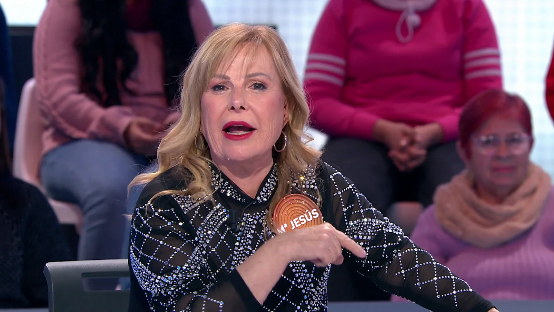 &iquest;Viene de resaca? Mar&iacute;a Jes&uacute;s, a tope de &lsquo;brilli&rsquo; en &lsquo;Pasapalabra&rsquo;: &ldquo;No me he quitado todav&iacute;a lo de Nochevieja&rdquo; 