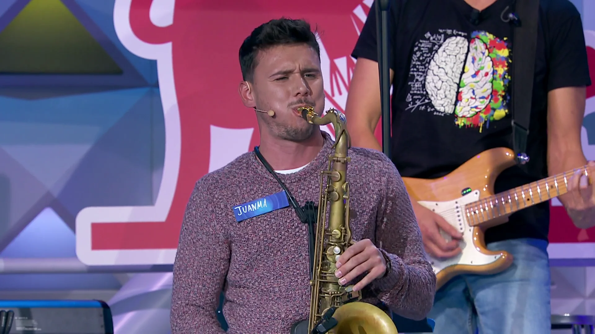 Juanma monta una fiesta con su saxofón en el especial de ‘La ruleta de la suerte’ Juanma monta una fiesta con su saxofón en el especial de ‘La ruleta de la suerte’