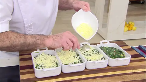 ESPINACAS A LA CREMA CON PASAS Y PIÑONES ESPINACAS A LA CREMA CON PASAS Y PIÑONES