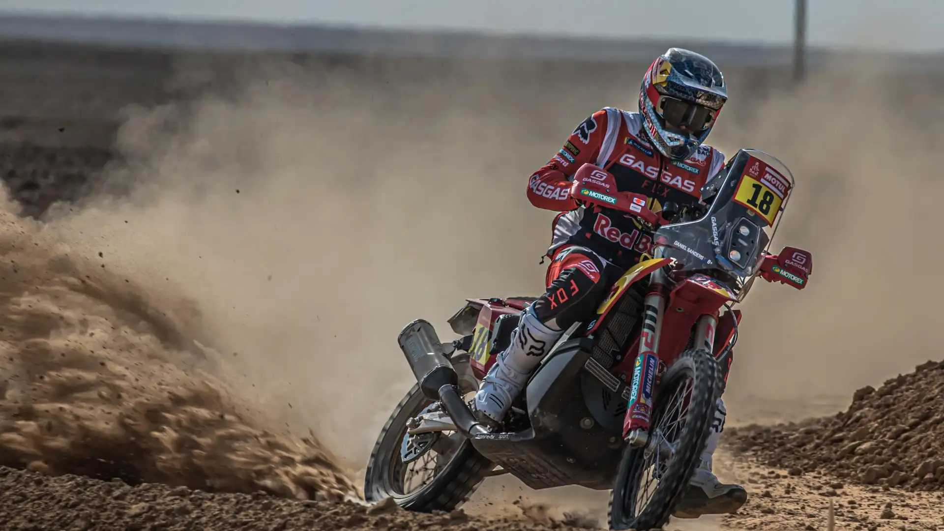 Etapa 4 del rally Dakar con un dedo roto
