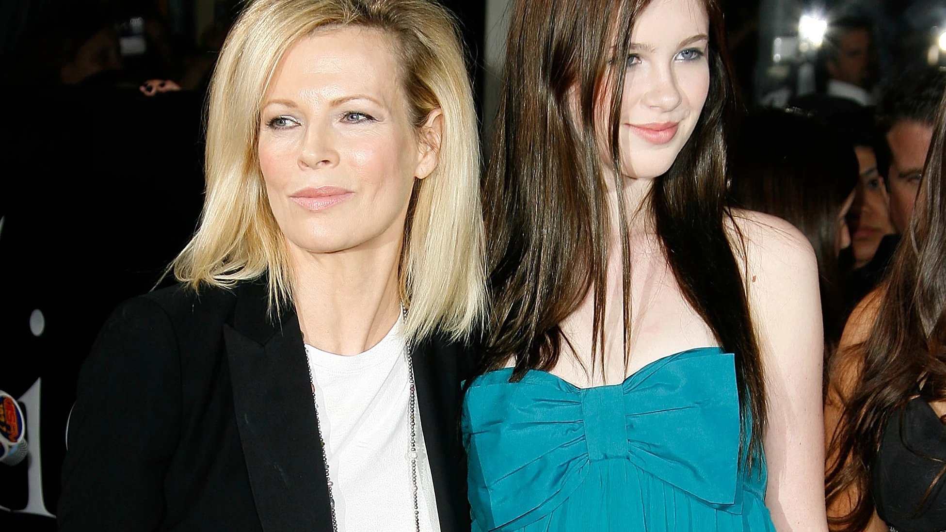 Kim Basinger y su hija Ireland Baldwin Kim Basinger y su hija Ireland Baldwin