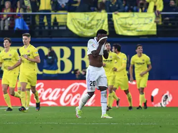 Vinicius se lamenta tras el tanto de Gerard Moreno Vinicius se lamenta tras el tanto de Gerard Moreno