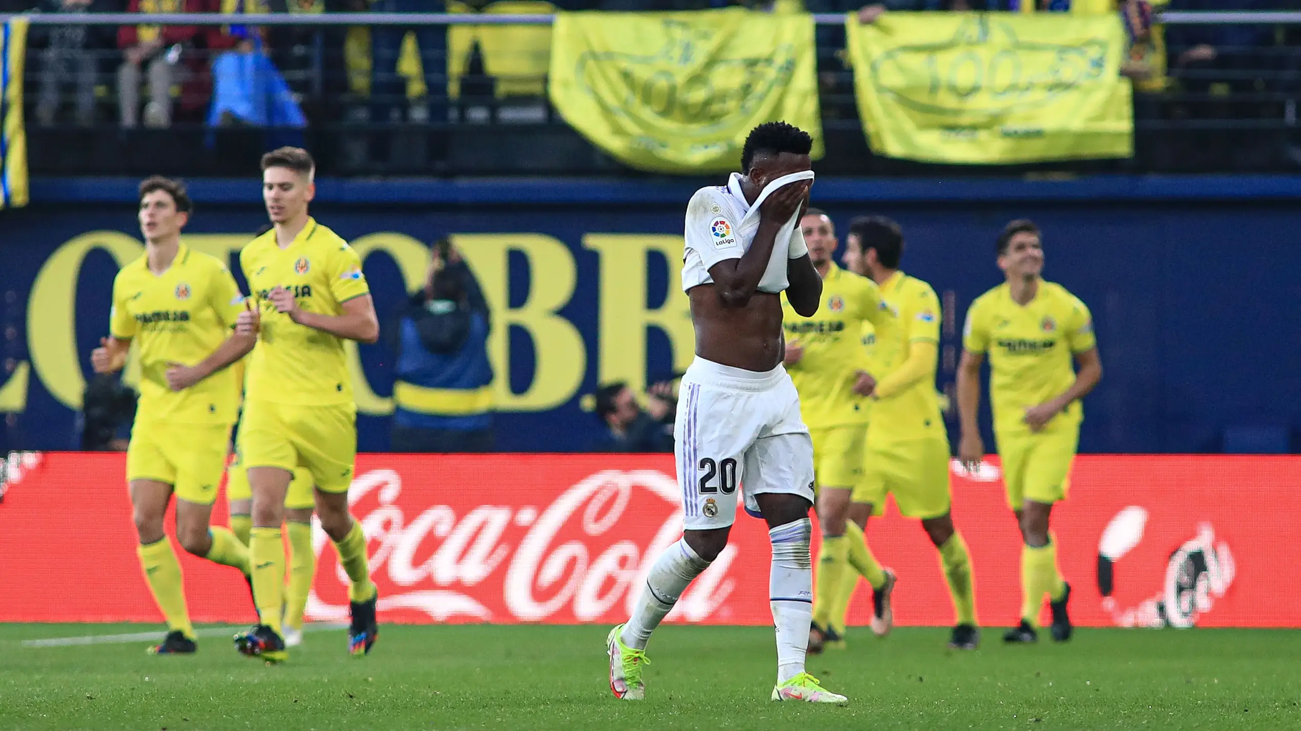 Vinicius se lamenta tras el tanto de Gerard Moreno Vinicius se lamenta tras el tanto de Gerard Moreno