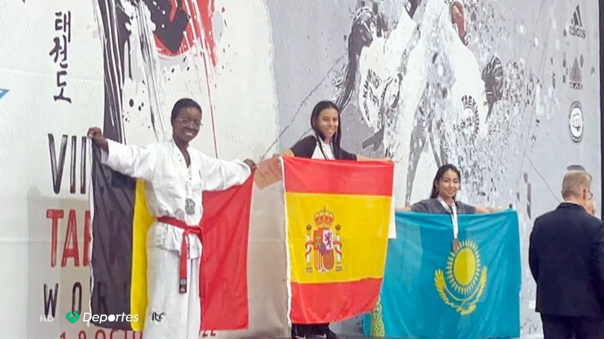 Lleg&oacute; a Tenerife desde Paraguay y ahora es campeona del mundo en Taekwondo: "Me ha brindado muchas oportunidades"