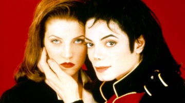 Lisa Marie Presley y Michael Jackson