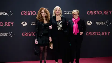 Sofía Cristo, Barbara Rey y Chelo García-Cortés Cristo y Rey