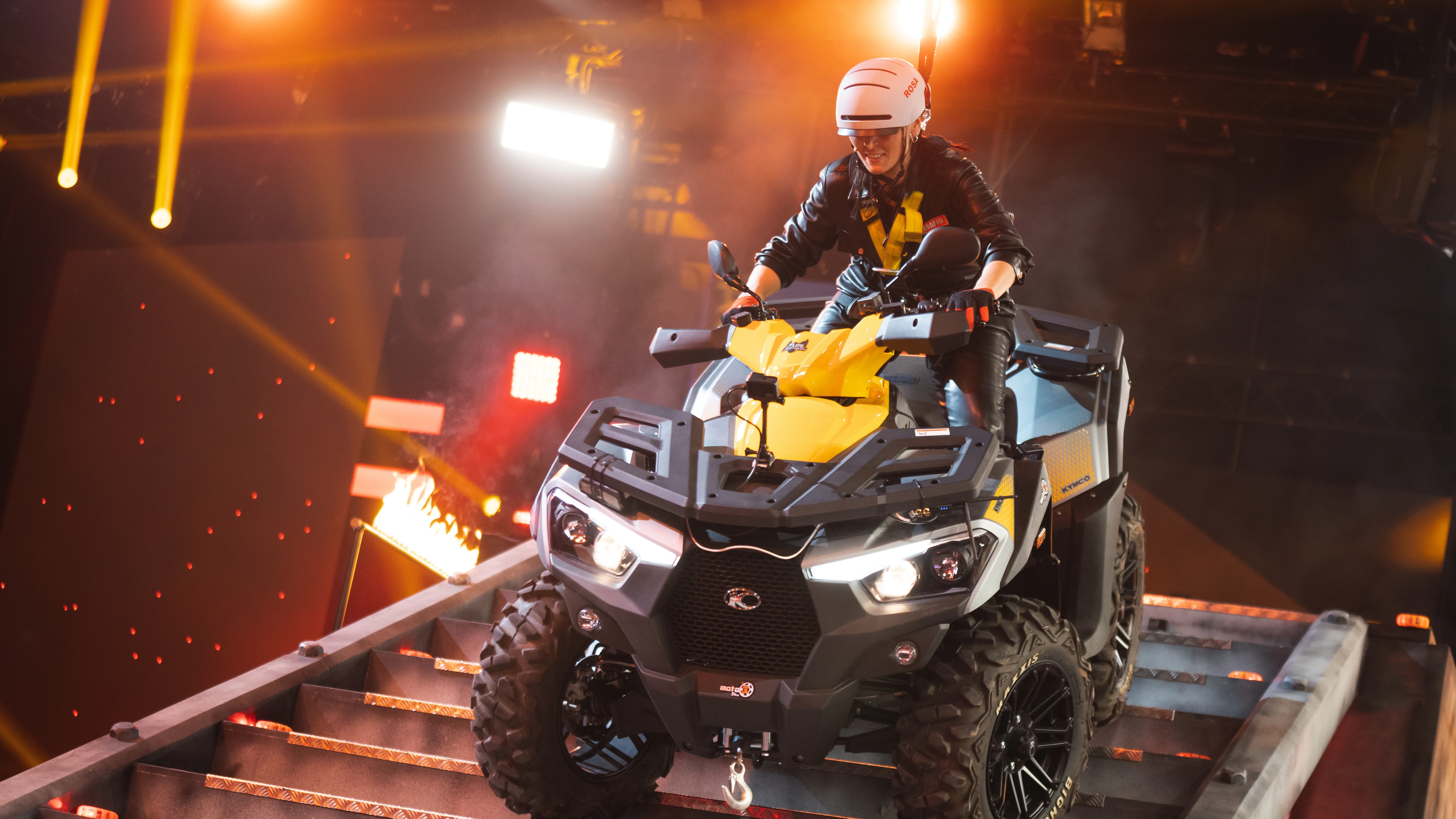 ¡Cuidado! Rosa López demuestra que es una mujer todoterreno sobre un quad en ‘El Desafío’ ¡Cuidado! Rosa López demuestra que es una mujer todoterreno sobre un quad en ‘El Desafío’