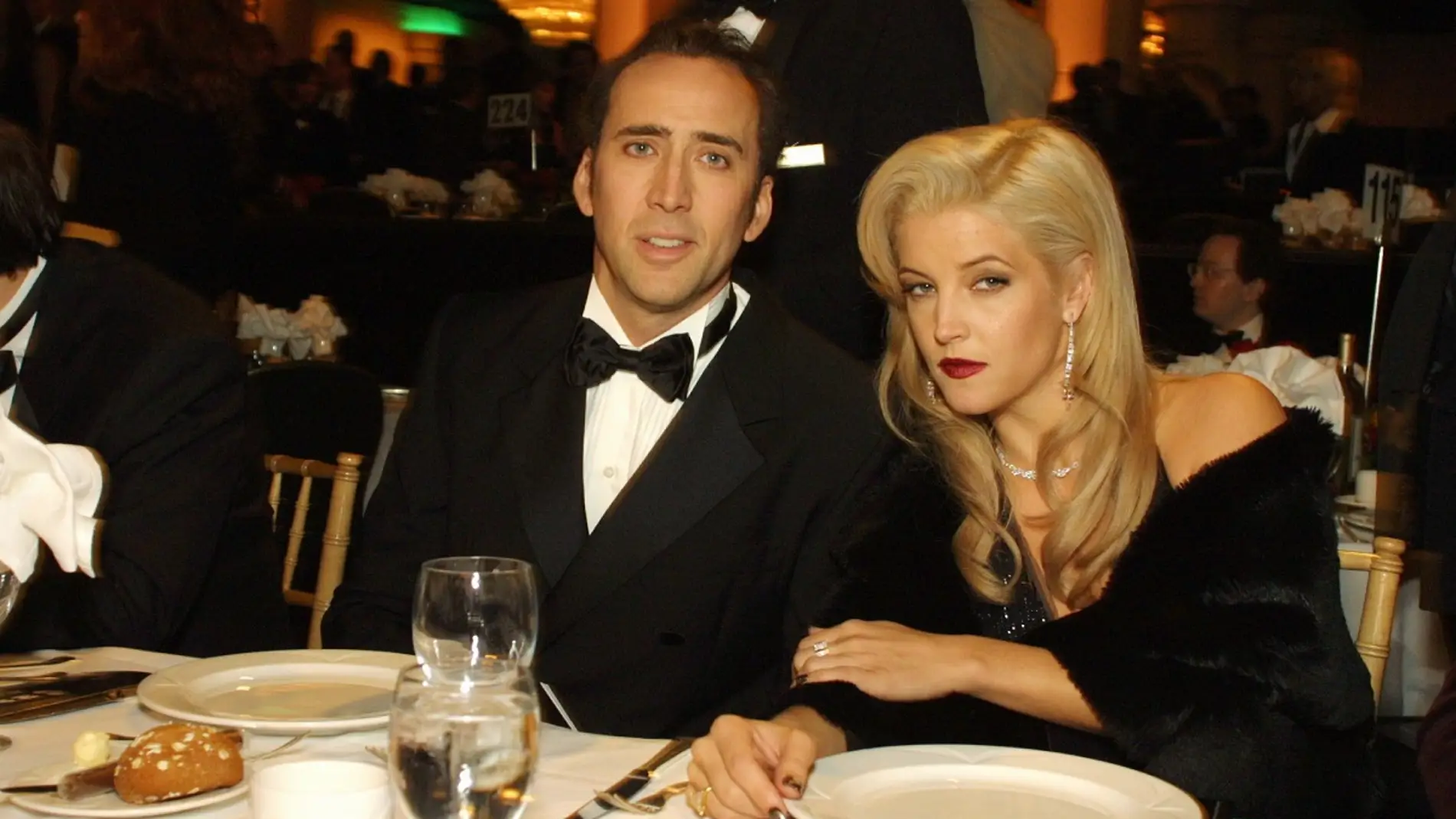 Nicolas Cage y Lisa Marie Presley 
