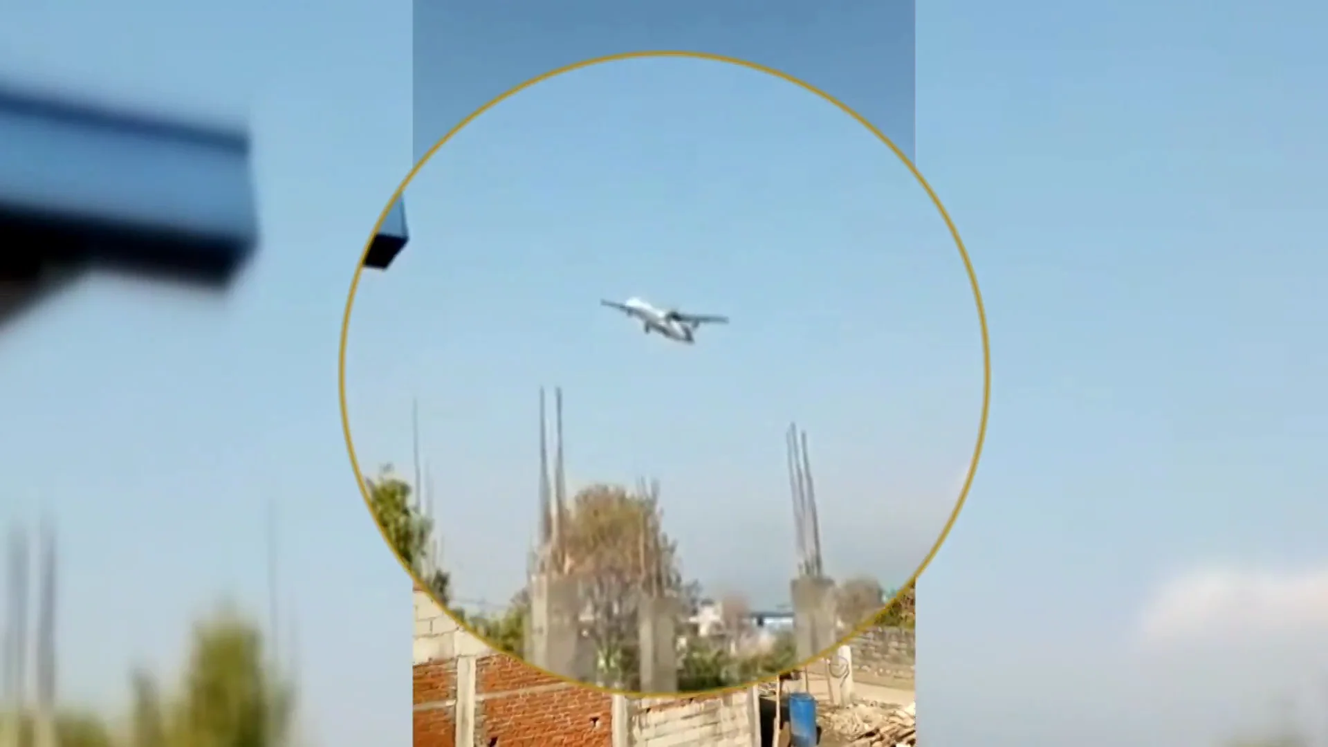 El momento del accidente de avión El momento del accidente de avión