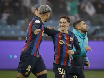 Ronald Araujo y Gavi celebran la victoria ante el Real Madrid Ronald Araujo y Gavi celebran la victoria ante el Real Madrid