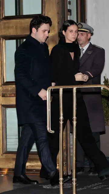 Froilán y Victoria Federica a la salida de la cena por el funeral de Constantino de Grecia Froilán y Victoria Federica a la salida de la cena por el funeral de Constantino de Grecia