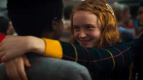 Sadie Sink (Max) y Caleb McLaughlin (Lucas) en 'Stranger Things' Sadie Sink (Max) y Caleb McLaughlin (Lucas) en 'Stranger Things'