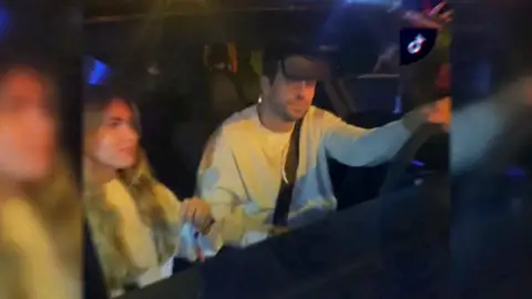 Gerard Piqué comió con Clara Chía y sus padres el 26 de diciembre para celebrar el día de San Esteban Gerard Piqué comió con Clara Chía y sus padres el 26 de diciembre para celebrar el día de San Esteban