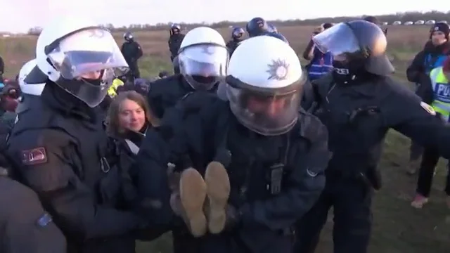 Greta Thunberg, detenida por la Policía alemana Greta Thunberg, detenida por la Policía alemana