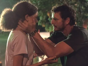 Nico Parker y Pedro Pascal en 'The Last of Us' Nico Parker y Pedro Pascal en 'The Last of Us'