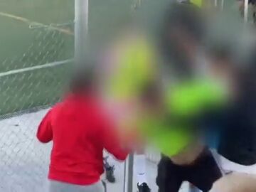 Lamentable y vergonzosa pelea en un partido de cadetes en Écija