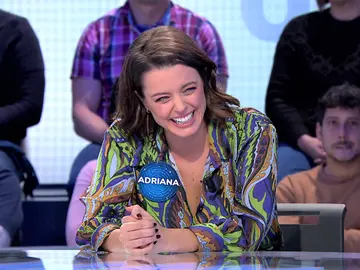 Roberto Leal llama a seguridad tras recibir un dardo inesperado de Adriana Torrebejano Roberto Leal llama a seguridad tras recibir un dardo inesperado de Adriana Torrebejano