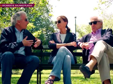 Así fue la incómoda cita en Nueva York entre Isabel Preysler, Mario Vargas Llosa y Álvaro Vargas Llosa Así fue la incómoda cita en Nueva York entre Isabel Preysler, Mario Vargas Llosa y Álvaro Vargas Llosa