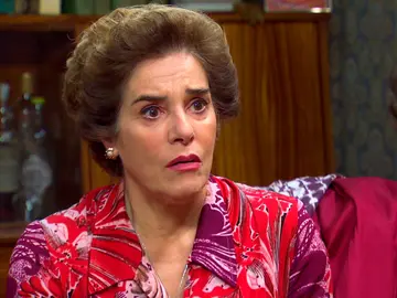 Quico llega al barrio con una impactante noticia para Benigna Quico llega al barrio con una impactante noticia para Benigna