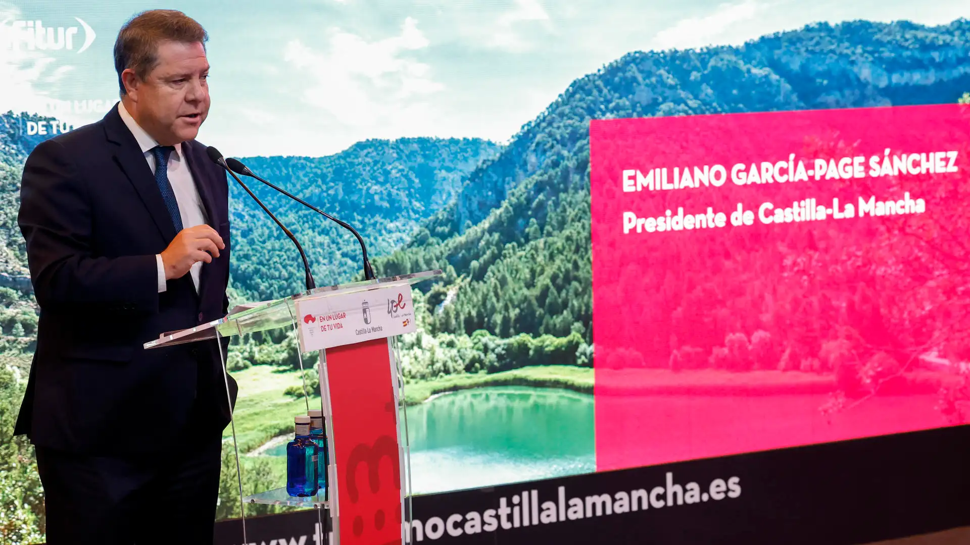 El presidente de Castilla- La Mancha, Emiliano Garc&iacute;a-Page