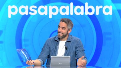 Adriana Torrebejano se pica con Roberto Leal: “¿Es tu sonrisa de vacilar?”