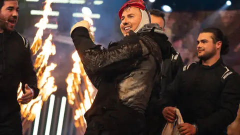 Juan del Val al ver cómo ha quedado Jorge Lorenzo tras su desafío de fuego Juan del Val al ver cómo ha quedado Jorge Lorenzo tras su desafío de fuego