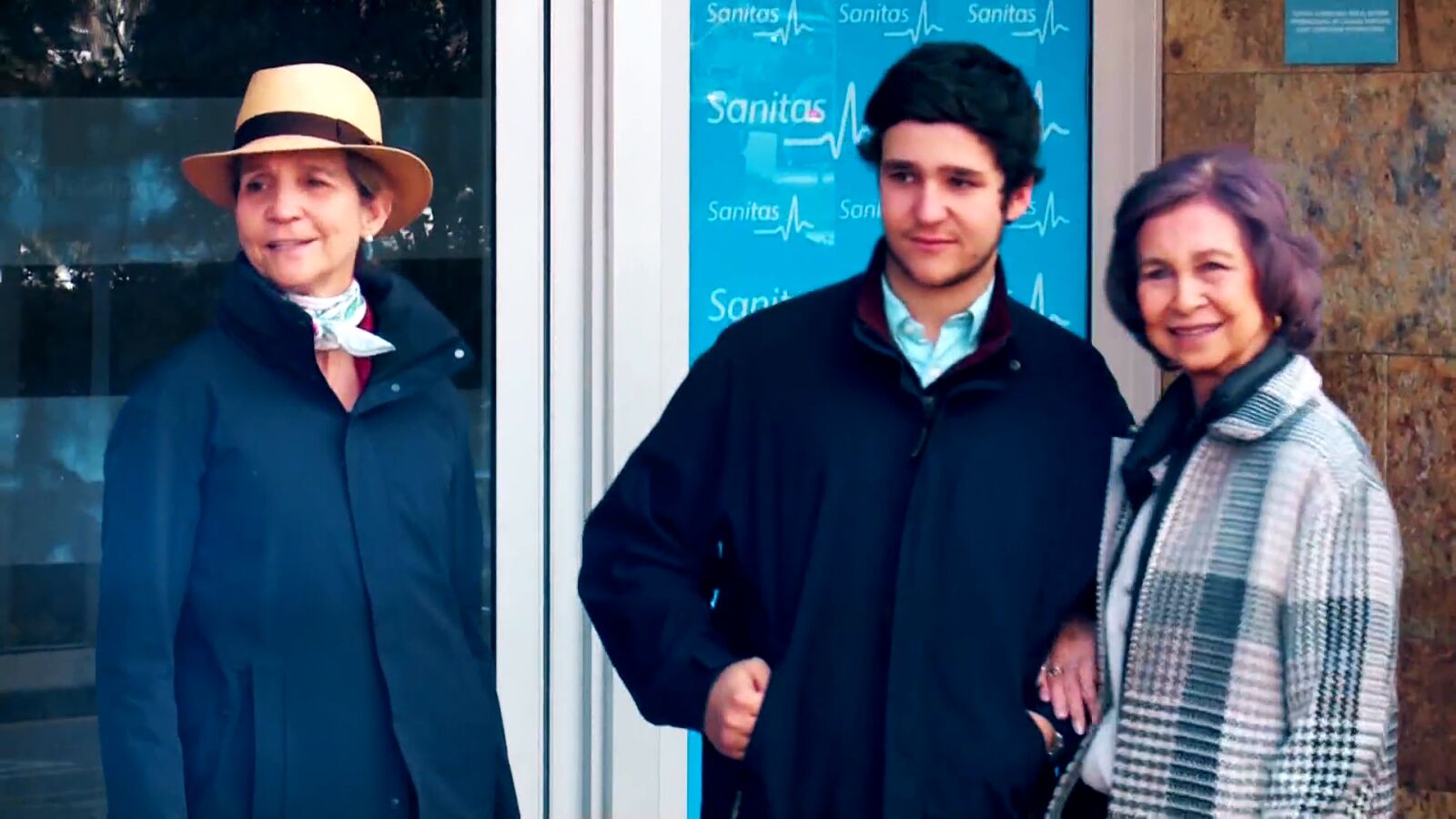 La infanta Elena viaja a Abu Dabi para acompañar a Froilán en los primeros días de su nueva vida