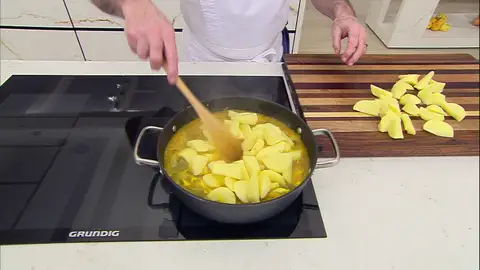 Añade las patatas Añade las patatas