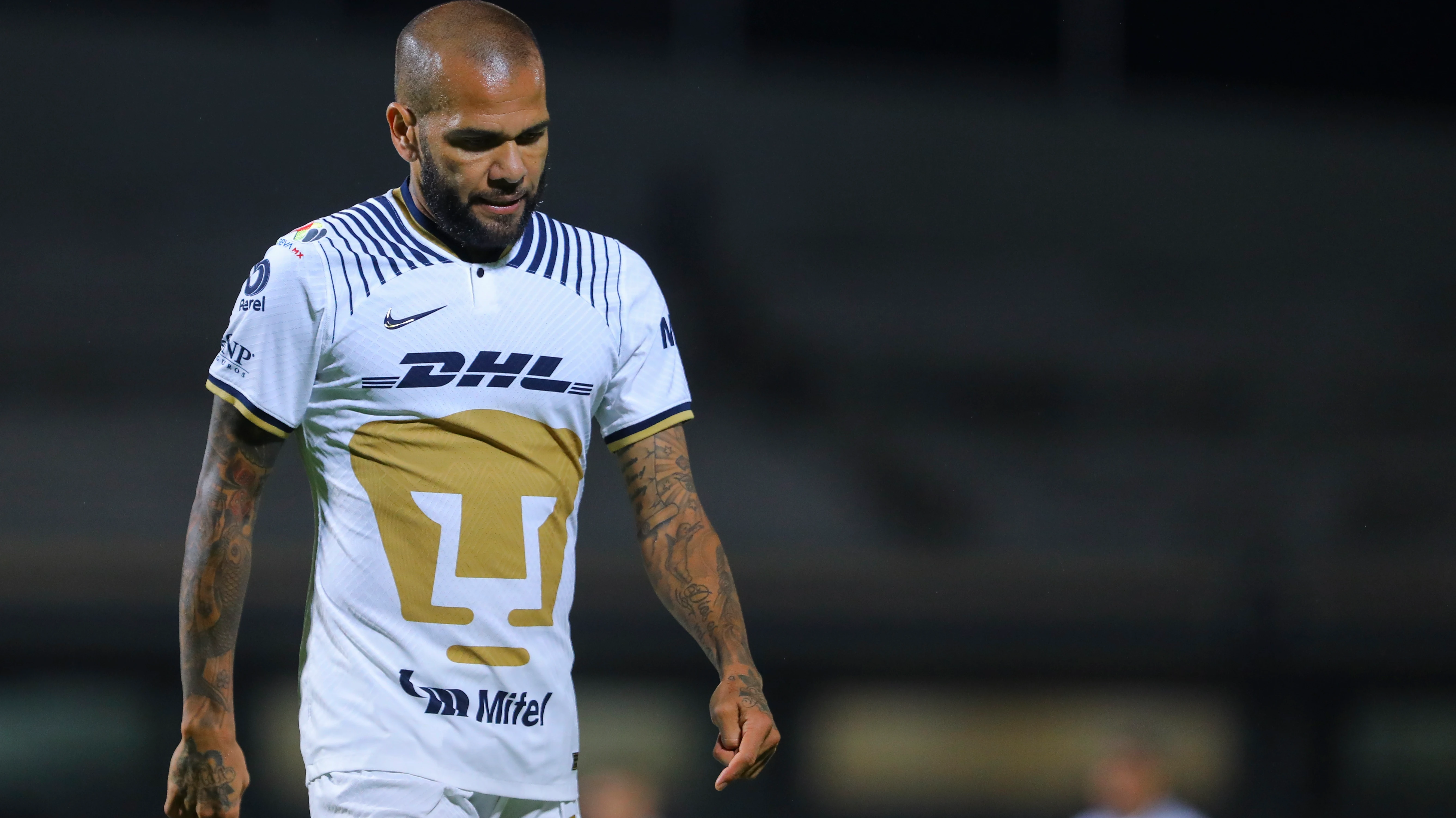 Dani Alves, ya exjugador del Pumas mexicano
